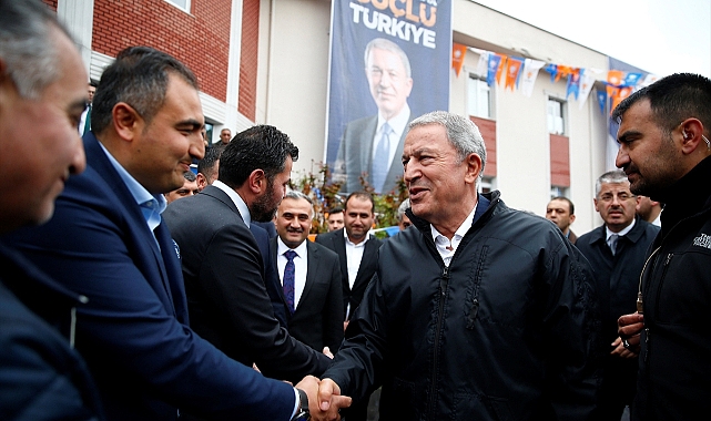 Bakan Akar, Kayseri’de konuştu: Teröristlerin önünde iki yol var! Bakan Akar, Kayseri’de konuştu: Teröristlerin önünde iki yol var!