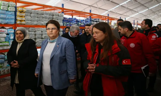 Bakan Yanık’tan "refakatsiz çocuklara" ilişkin açıklama: Bakan Yanık’tan "refakatsiz çocuklara" ilişkin açıklama: