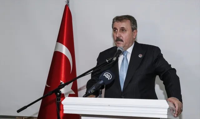 BBP Genel Başkanı Destici, partisinin Sincan ilçe teşkilatınca düzenlenen iftara katıldı BBP Genel Başkanı Destici, partisinin Sincan ilçe teşkilatınca düzenlenen iftara katıldı