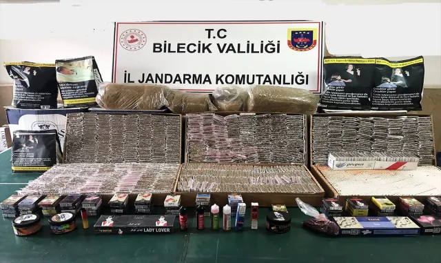 Bilecik’te kaçak tütün operasyonunda 56 bin 340 dolu makaron ele geçirildi Bilecik’te kaçak tütün operasyonunda 56 bin 340 dolu makaron ele geçirildi