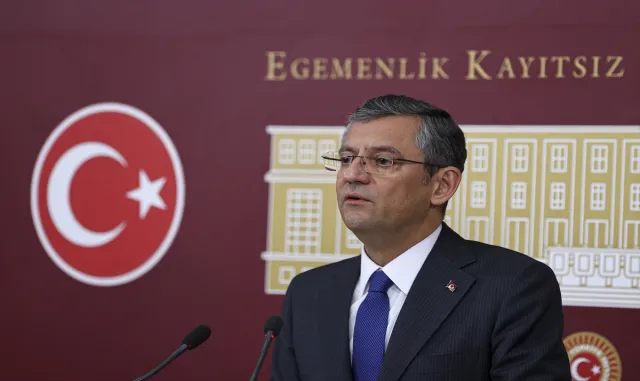 CHP Grup Başkanvekili Özel, gündemi değerlendirdi: CHP Grup Başkanvekili Özel, gündemi değerlendirdi: