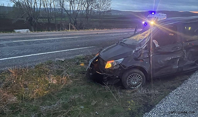 CHP Sivas Milletvekili, Yozgat’ta geçirdiği trafik kazasında hafif yaralandı CHP Sivas Milletvekili, Yozgat’ta geçirdiği trafik kazasında hafif yaralandı