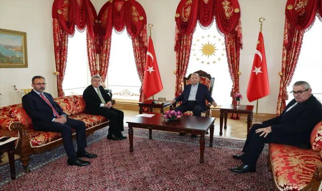 Cumhurbaşkanı Erdoğan, Uluslararası Olimpiyat Komitesi Başkanı Thomas Bach’ı kabul etti Cumhurbaşkanı Erdoğan, Uluslararası Olimpiyat Komitesi Başkanı Thomas Bach’ı kabul etti