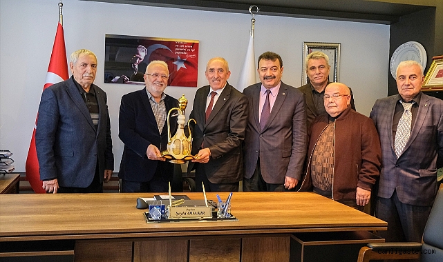 Elitaş, KESOB Başkanı Odakır’ı ziyaret etti Elitaş, KESOB Başkanı Odakır’ı ziyaret etti