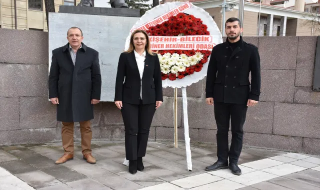 Eskişehir’de "Dünya Veteriner Hekimler Günü" kutlandı Eskişehir’de "Dünya Veteriner Hekimler Günü" kutlandı