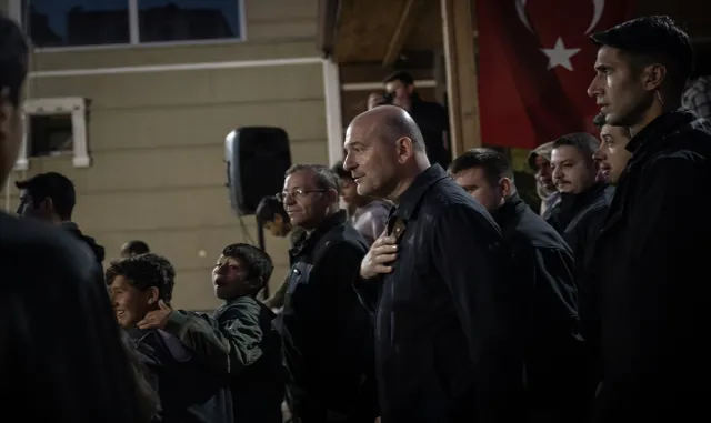 İçişleri Bakanı Soylu, Hatay’da depremzedelerle iftarda buluştu: İçişleri Bakanı Soylu, Hatay’da depremzedelerle iftarda buluştu:
