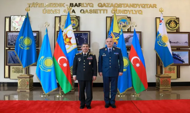 Kazakistan ve Azerbaycan, savunma alanında işbirliğini görüştü Kazakistan ve Azerbaycan, savunma alanında işbirliğini görüştü