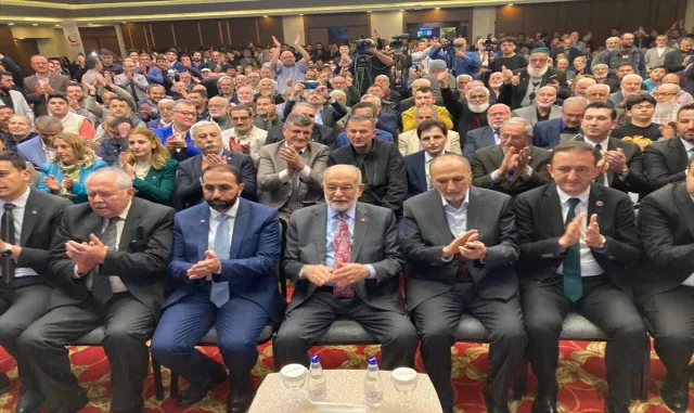 Saadet Partisi Genel Başkanı Karamollaoğlu, Konya’da partililerle bir araya geldi Saadet Partisi Genel Başkanı Karamollaoğlu, Konya’da partililerle bir araya geldi
