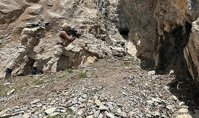 Terör Operasyonları: Mağara değil! Mühimmat deposu çıktı Terör Operasyonları: Mağara değil! Mühimmat deposu çıktı
