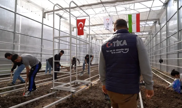 TİKA’dan Tacikistan’da seracılığa destek TİKA’dan Tacikistan’da seracılığa destek