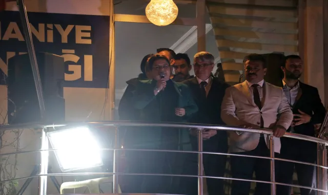 Aile ve Sosyal Hizmetler Bakanı Yanık, Osmaniye’de partililere seslendi: Aile ve Sosyal Hizmetler Bakanı Yanık, Osmaniye’de partililere seslendi: