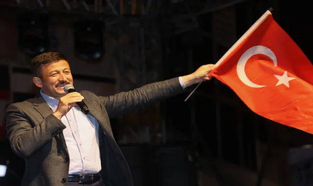 AK Parti’li Dağ ve İnan, İzmir’de düzenlenen mitingde konuştu: AK Parti’li Dağ ve İnan, İzmir’de düzenlenen mitingde konuştu: