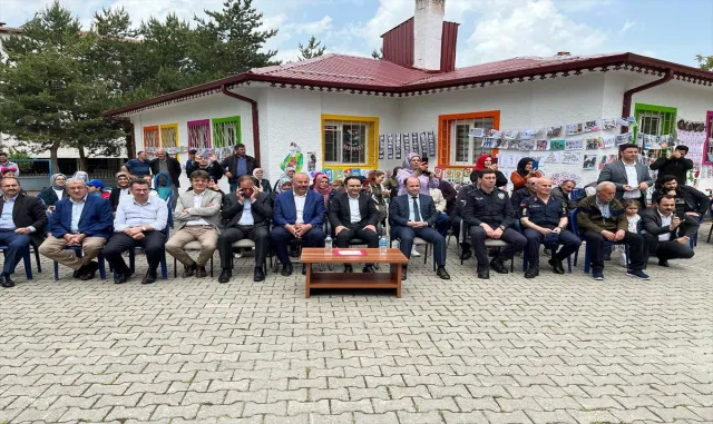Akıncılar 80. Yıl İlkokulunda bahar şenliği düzenledi Akıncılar 80. Yıl İlkokulunda bahar şenliği düzenledi