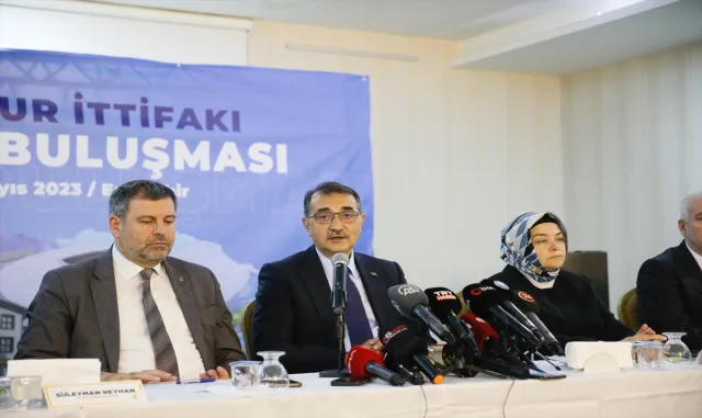 Bakan Dönmez, Eskişehir’de "Cumhur İttifakı Basın Buluşması"nda konuştu: Bakan Dönmez, Eskişehir’de "Cumhur İttifakı Basın Buluşması"nda konuştu: