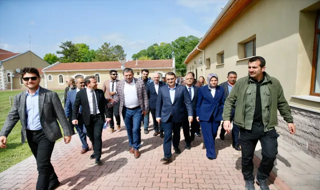 Bakan Fatih Dönmez, Eskişehir Mahmudiye’de muhtarlar ve STK temsilcileriyle buluştu: Bakan Fatih Dönmez, Eskişehir Mahmudiye’de muhtarlar ve STK temsilcileriyle buluştu: