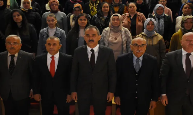 Bakan Özer, Okul Öncesi Eğitimi Değerlendirme Toplantısı’nda konuştu: Bakan Özer, Okul Öncesi Eğitimi Değerlendirme Toplantısı’nda konuştu:
