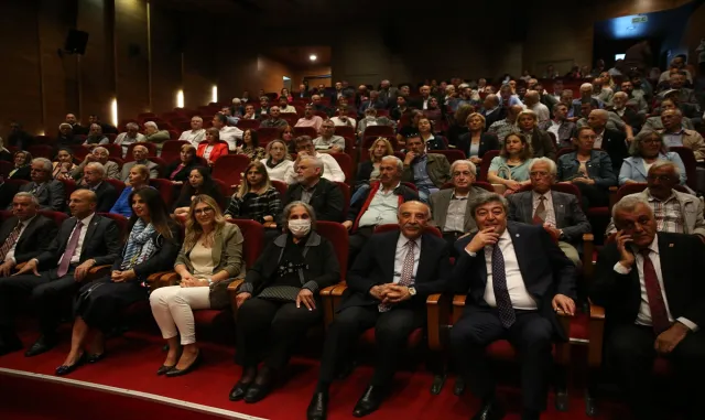 CHP ve İYİ Parti Kayseri milletvekilleri mazbatalarını aldı CHP ve İYİ Parti Kayseri milletvekilleri mazbatalarını aldı