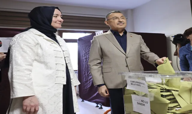 Cumhurbaşkanı Yardımcısı Oktay oyunu kullandı: Cumhurbaşkanı Yardımcısı Oktay oyunu kullandı: