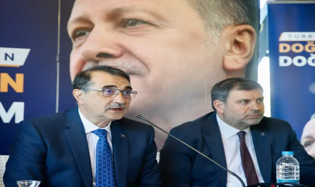 Enerji ve Tabii Kaynaklar Bakanı Dönmez, Eskişehir’de gazetecilerle buluştu: Enerji ve Tabii Kaynaklar Bakanı Dönmez, Eskişehir’de gazetecilerle buluştu: