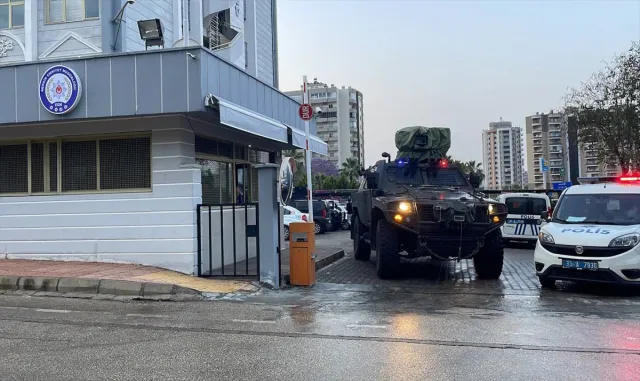 Mersin merkezli 5 ilde PKK/KCK operasyonu: 24 zanlı yakalandı Mersin merkezli 5 ilde PKK/KCK operasyonu: 24 zanlı yakalandı
