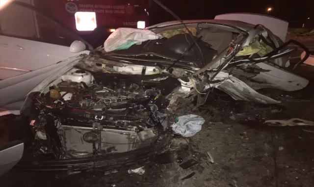 GÜNCELLEME - Sakarya’da iki otomobilin çarpışması sonucu 3 kişi öldü, 2 kişi yaralandı GÜNCELLEME - Sakarya’da iki otomobilin çarpışması sonucu 3 kişi öldü, 2 kişi yaralandı