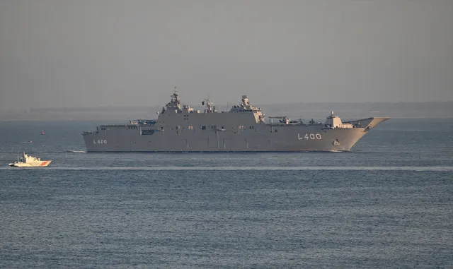 GÜNCELLEME - TCG Anadolu, İzmir Alsancak Limanı’na geldi GÜNCELLEME - TCG Anadolu, İzmir Alsancak Limanı’na geldi