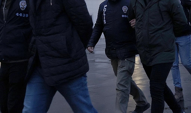 İstanbul merkezli 6 ilde FETÖ operasyonu: 12 gözaltı İstanbul merkezli 6 ilde FETÖ operasyonu: 12 gözaltı