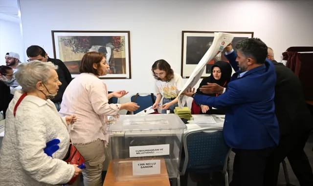 İYİ Parti Genel Başkanı Akşener oyunu Üsküdar’da kullandı: İYİ Parti Genel Başkanı Akşener oyunu Üsküdar’da kullandı: