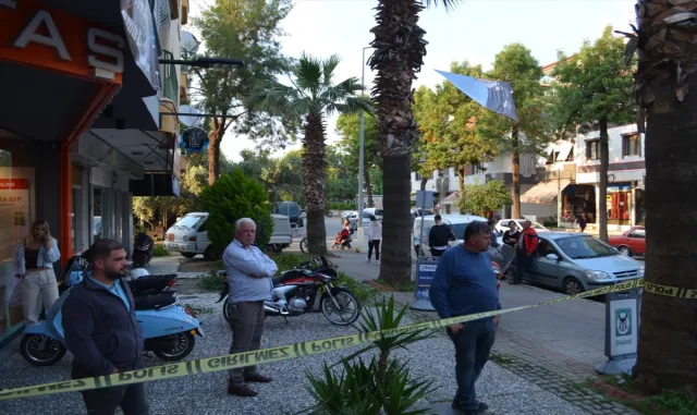 İzmir’de bir kadın çapayla öldürüldü, torunu ve arkadaşı gözaltına alındı İzmir’de bir kadın çapayla öldürüldü, torunu ve arkadaşı gözaltına alındı