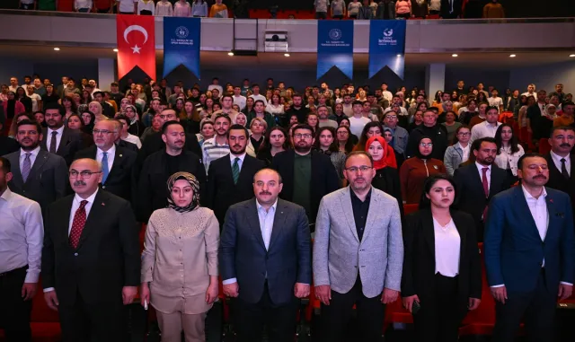 İzmir’de Çalışan ve Üreten Gençler Programı Tanıtım ve Tesis Açılış Töreni yapıldı (1) İzmir’de Çalışan ve Üreten Gençler Programı Tanıtım ve Tesis Açılış Töreni yapıldı (1)