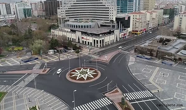 Kayseri Cumhuriyet Meydanı’nda Karayolu Trafik Güvenlik Haftası’nda sergi açıldı Kayseri Cumhuriyet Meydanı’nda Karayolu Trafik Güvenlik Haftası’nda sergi açıldı