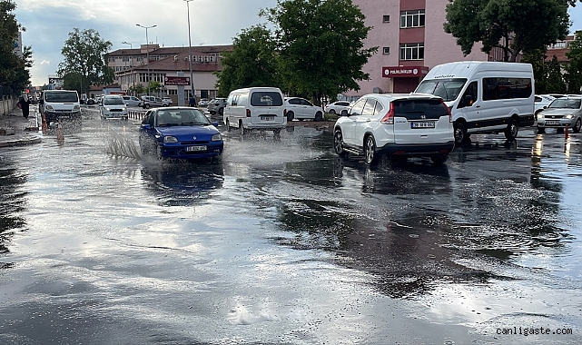 Kayseri’de sağanak etkili oldu! Kayseri’de sağanak etkili oldu!