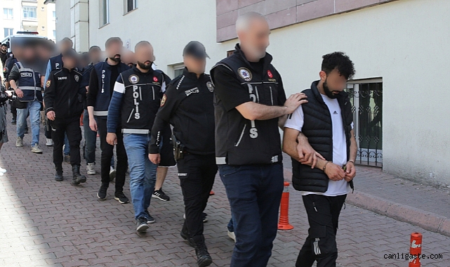 Kayseri Narkotik: 38 zanlıdan 37’si tutuklandı (Güncelleme) Kayseri Narkotik: 38 zanlıdan 37’si tutuklandı (Güncelleme)