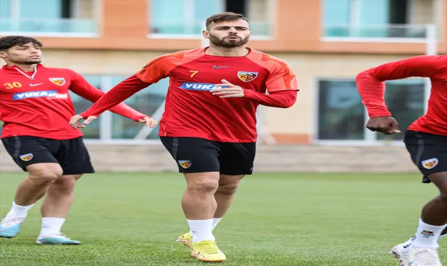 Kayserispor, Fatih Karagümrük maçı hazırlıklarına başladı Kayserispor, Fatih Karagümrük maçı hazırlıklarına başladı