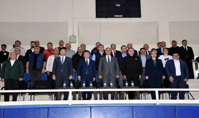 Kırıkkale’de 96 kulübe 2 milyon 25 bin lira destek sağlanacak Kırıkkale’de 96 kulübe 2 milyon 25 bin lira destek sağlanacak