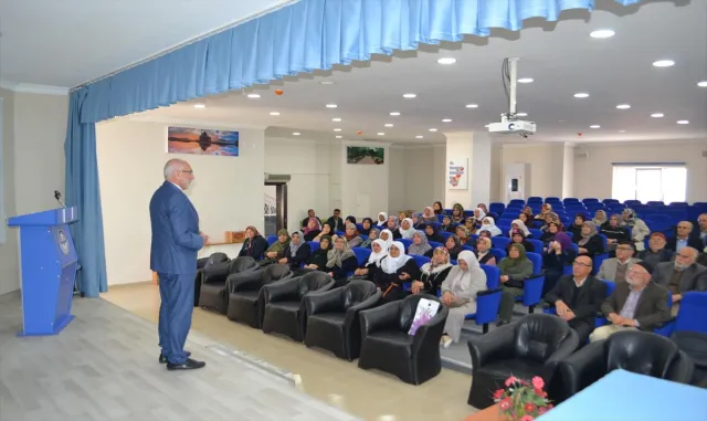 Kırşehir’de "hac hazırlık kursu" düzenlendi Kırşehir’de "hac hazırlık kursu" düzenlendi