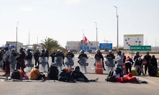 Peru ülkedeki belgesiz göçmenlerin sınır dışı edileceğini duyurdu Peru ülkedeki belgesiz göçmenlerin sınır dışı edileceğini duyurdu