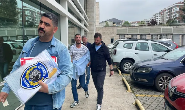 Samsun’da bir kasap müşterisini satırla yaraladı Samsun’da bir kasap müşterisini satırla yaraladı