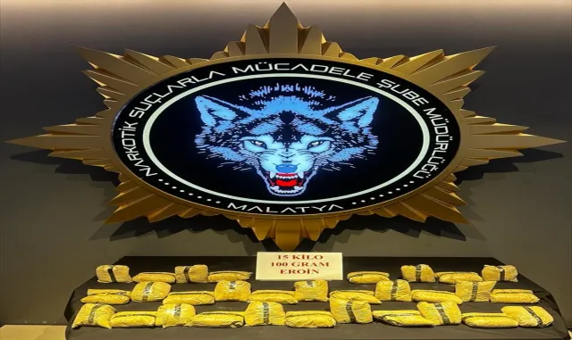 Şanlıurfa’da 15 kilo 100 gram eroin ele geçirildi Şanlıurfa’da 15 kilo 100 gram eroin ele geçirildi