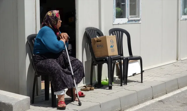 Sivas’tan deprem bölgesine yardımlar devam ediyor Sivas’tan deprem bölgesine yardımlar devam ediyor