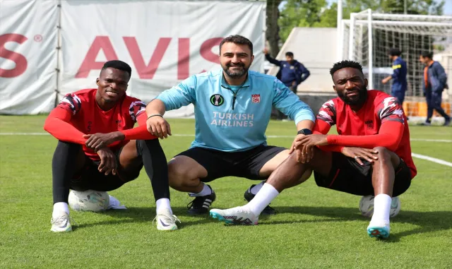 Sivasspor, Fenerbahçe maçının hazırlıklarını tamamladı Sivasspor, Fenerbahçe maçının hazırlıklarını tamamladı