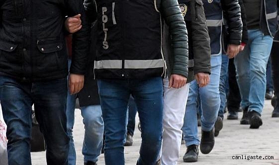 Sosyal medyadan PKK propagandası yapan 13 zanlı gözaltına alındı Sosyal medyadan PKK propagandası yapan 13 zanlı gözaltına alındı