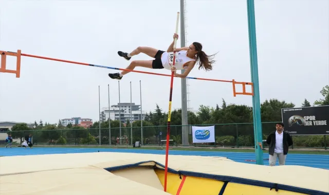 Ünilig Atletizm Türkiye Şampiyonası Manisa’da başladı Ünilig Atletizm Türkiye Şampiyonası Manisa’da başladı