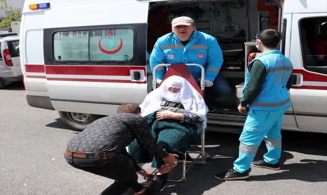 Yozgat, Niğde, Kırıkkale ve Sivas’ta hasta ve engelliler oylarını kullandı Yozgat, Niğde, Kırıkkale ve Sivas’ta hasta ve engelliler oylarını kullandı