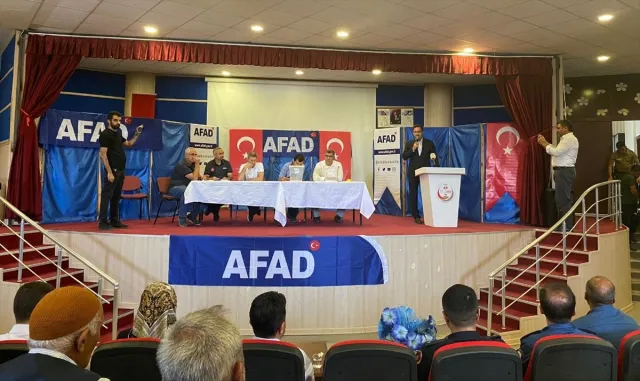 Adıyaman’da 159 depremzede ailenin yeni konutları kurayla belirlendi Adıyaman’da 159 depremzede ailenin yeni konutları kurayla belirlendi