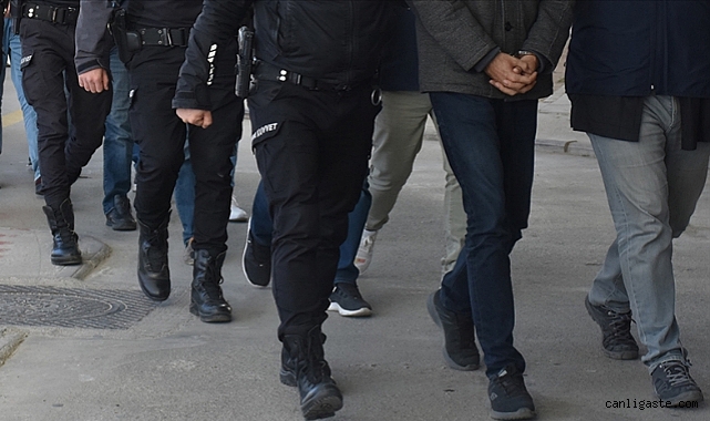 Ankara merkezli FETÖ’ye iki ayrı soruşturma: 30 gözaltı kararı Ankara merkezli FETÖ’ye iki ayrı soruşturma: 30 gözaltı kararı