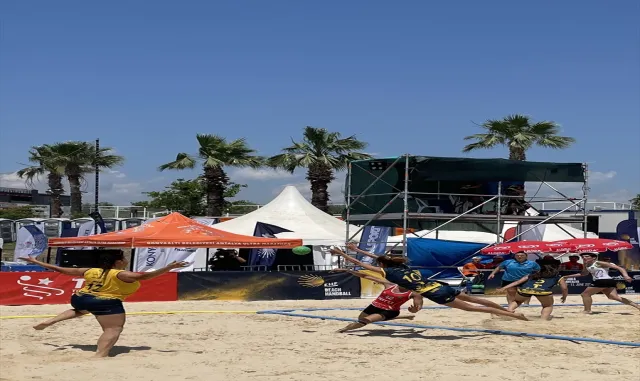 Avrupa Plaj Hentbolu Finalleri, Antalya’da sürüyor Avrupa Plaj Hentbolu Finalleri, Antalya’da sürüyor