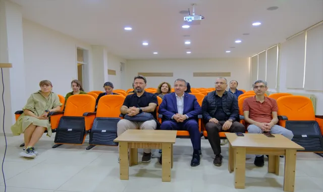 CÜ’de afet farkındalıklarının artırılmasına yönelik program düzenlendi CÜ’de afet farkındalıklarının artırılmasına yönelik program düzenlendi