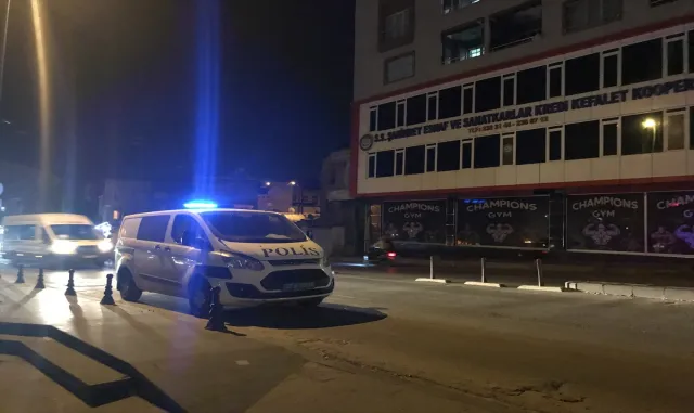 Gaziantep’te kavgaya müdahale eden polis memuru silahla yaralandı Gaziantep’te kavgaya müdahale eden polis memuru silahla yaralandı