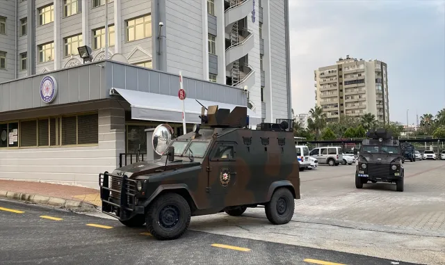 GÜNCELLEME - Mersin’de FETÖ operasyonunda 23 zanlı yakalandı GÜNCELLEME - Mersin’de FETÖ operasyonunda 23 zanlı yakalandı